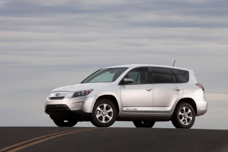  Toyota RAV4 EV 2012 года  (фото 48 из 107)